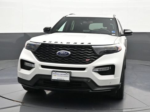 Used 2022 Ford Explorer ST w/ Equipment Group 401A AWD/4WD image 8