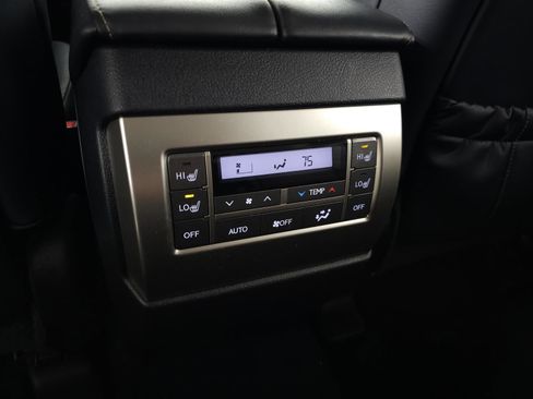 Used 2018 Lexus GX 460 Premium w/ Premium Package image 30