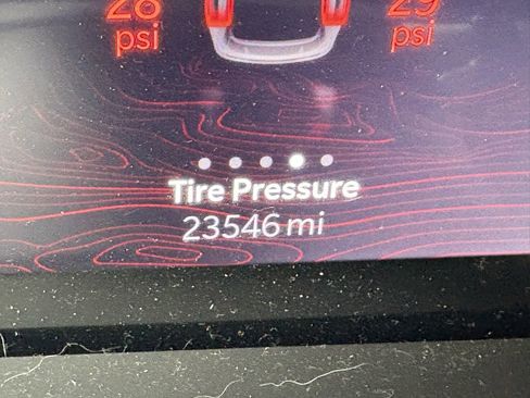 Certified 2023 Jeep Grand Cherokee L Limited w/ Black Appearance Package image 15