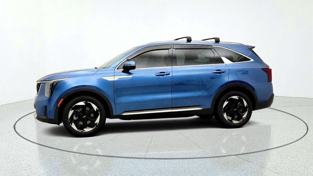 Used 2025 Kia Sorento EX AWD/4WD image 8