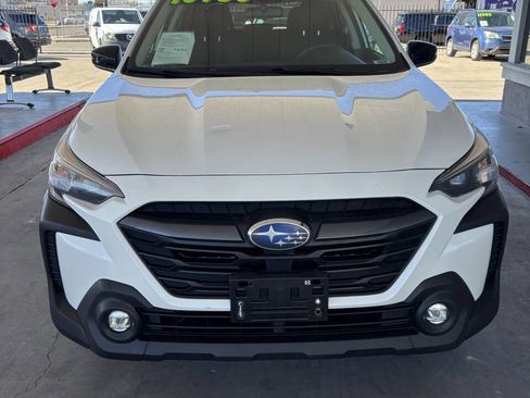 Used 2023 Subaru Outback Premium image 3