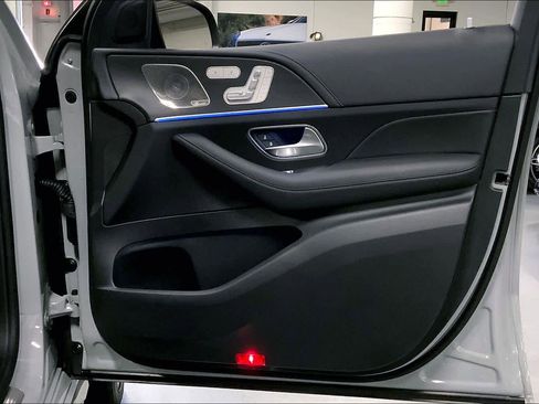 Used 2025 Mercedes-Benz GLE 53 AMG 4MATIC Coupe image 21