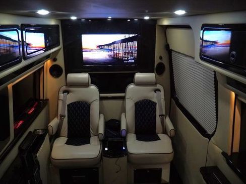 Used 2016 Mercedes-Benz Sprinter 2500 image 26