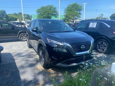 Used 2023 Nissan Rogue S AWD/4WD image 1