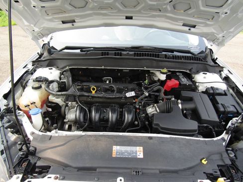 Used 2019 Ford Fusion S FWD image 26