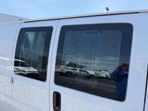 New 2026 Chevrolet Express 3500 Extended RWD image 22