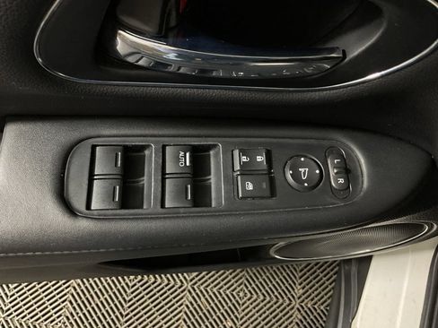 Used 2021 Honda HR-V EX-L image 18