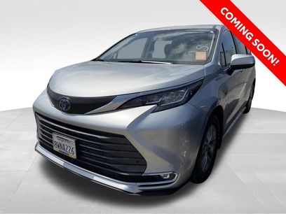 Certified 2021 Toyota Sienna XLE