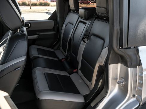 Used 2022 Ford Bronco Wildtrak image 37