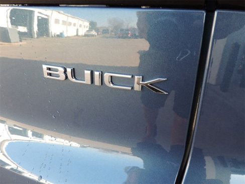 New 2026 Buick Enclave Avenir image 12