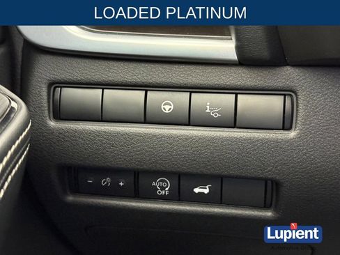 Used 2023 Nissan Rogue Platinum AWD/4WD image 29