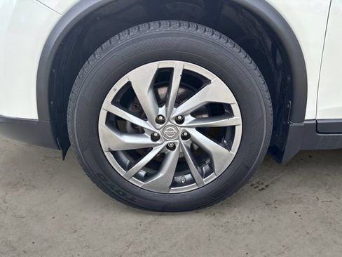 Used 2015 Nissan Rogue SL AWD/4WD image 9
