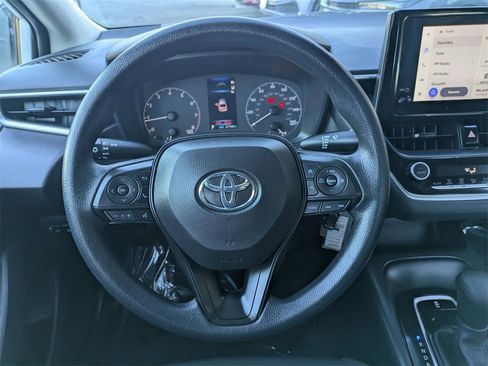 Used 2024 Toyota Corolla LE image 21