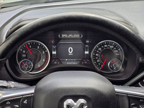 Used 2024 RAM 2500 Laramie AWD/4WD image 14