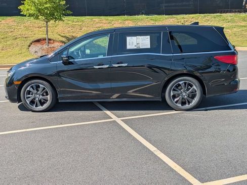 Used 2023 Honda Odyssey Elite image 7
