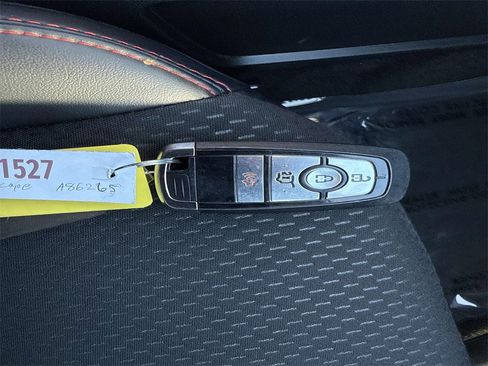 Used 2025 Ford Escape ST-Line image 34