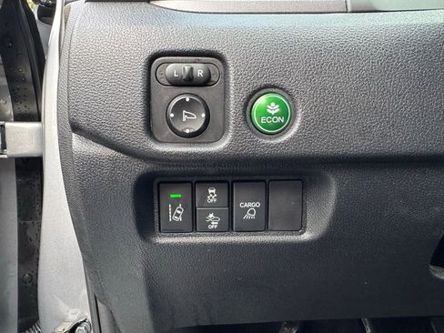 Used 2021 Honda Ridgeline Sport image 14