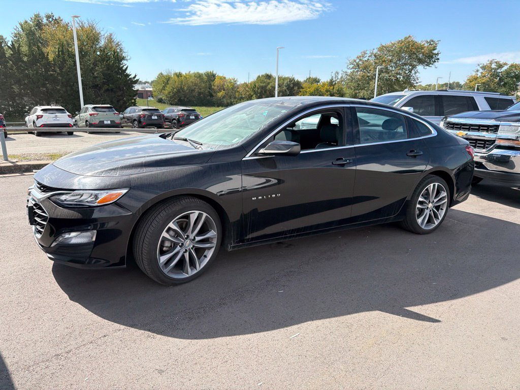 Used 2024 Chevrolet Malibu LT FWD image 3