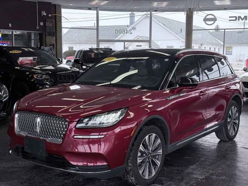 Used 2022 Lincoln Corsair Reserve w/ Equipment Group 201A image 2