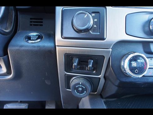 Used 2022 Ford F450 Platinum w/ FX4 Off-Road Package image 25