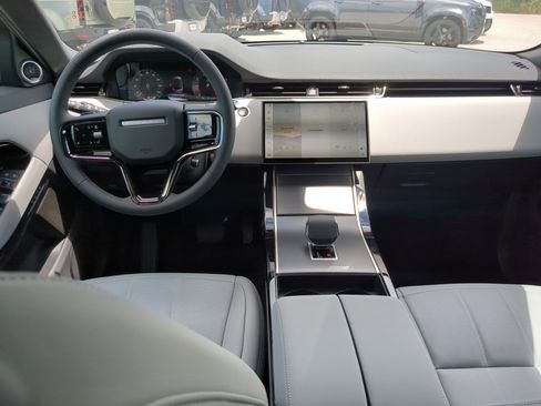 New 2026 Land Rover Range Rover Evoque S image 12