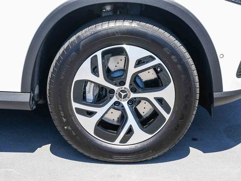 Certified 2025 Mercedes-Benz GLC 350e 4MATIC image 9