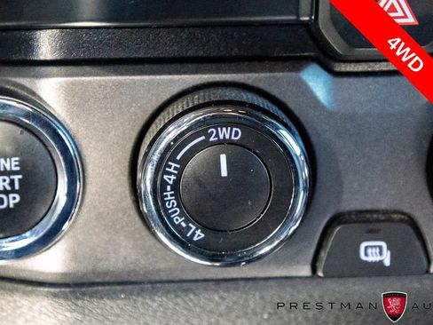 Used 2022 Toyota Tacoma TRD Off-Road AWD/4WD image 7