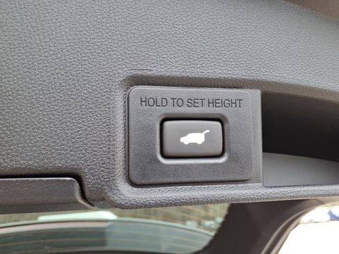 New 2026 Acura RDX SH-AWD image 12