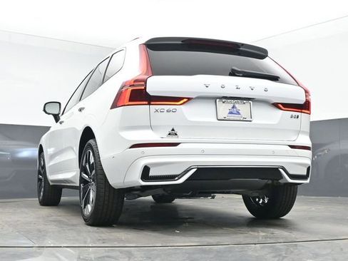 New 2026 Volvo XC60 B5 Plus w/ Protection Package Premier image 45