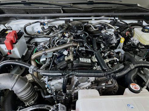 Used 2025 Toyota 4Runner SR5 image 33