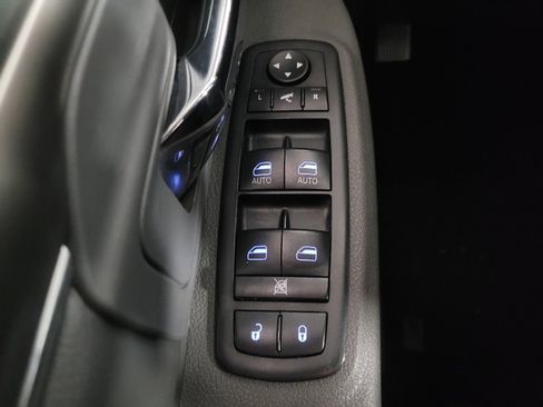 Used 2018 RAM 1500 Big Horn image 27