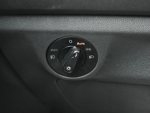 Used 2020 Volkswagen Jetta R-Line image 28