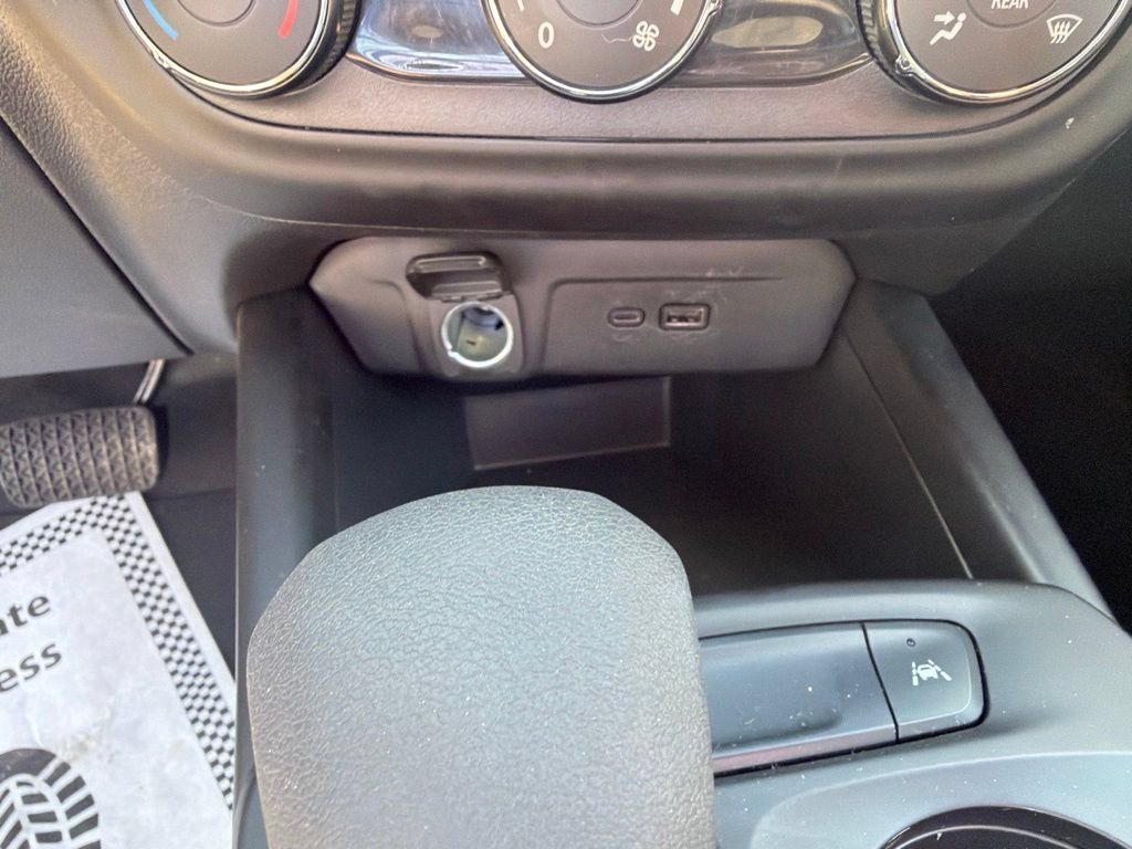 Used 2026 Chevrolet Trax LS FWD image 20