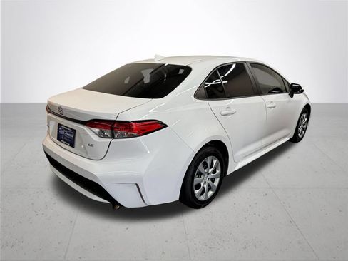 Used 2021 Toyota Corolla LE FWD image 7