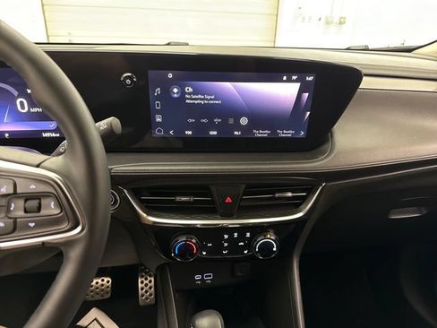 Used 2024 Buick Encore GX Sport Touring w/ Comfort Package FWD image 16