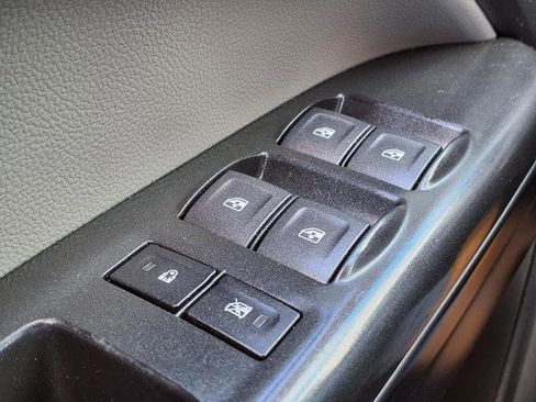 Used 2020 Chevrolet Colorado W/T image 16