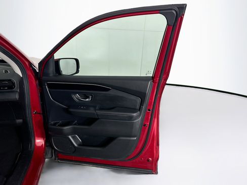 Used 2025 Honda Pilot EX-L image 33