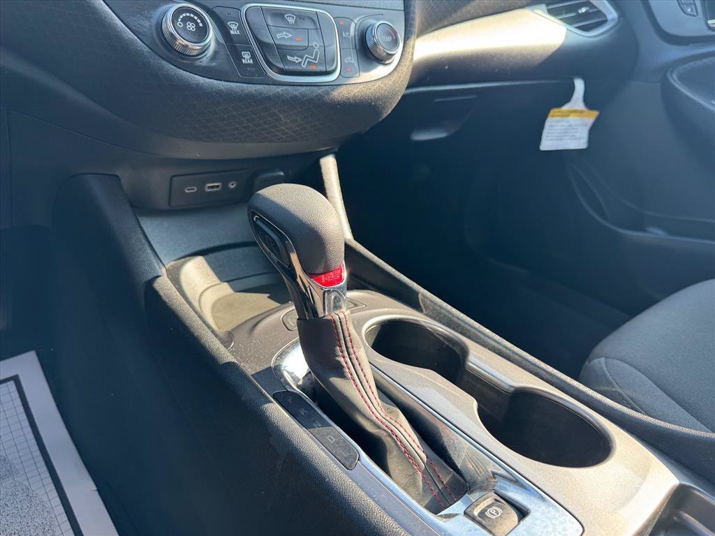 Used 2025 Chevrolet Malibu RS FWD image 20