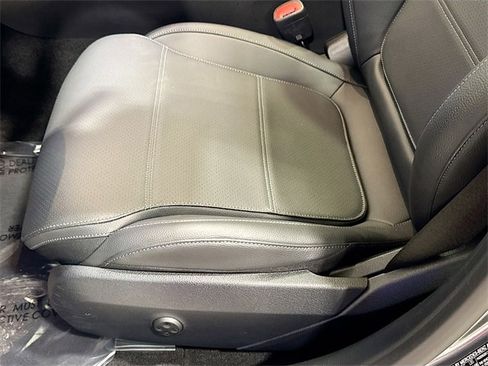 Certified 2025 Mercedes-Benz C 300 4MATIC Sedan image 20