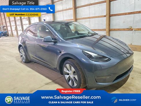 Used 2023 Tesla Model Y AWD image 5