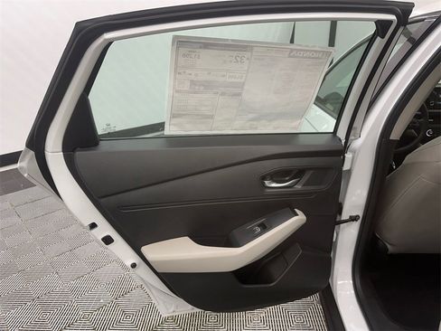 New 2025 Honda Accord SE image 22