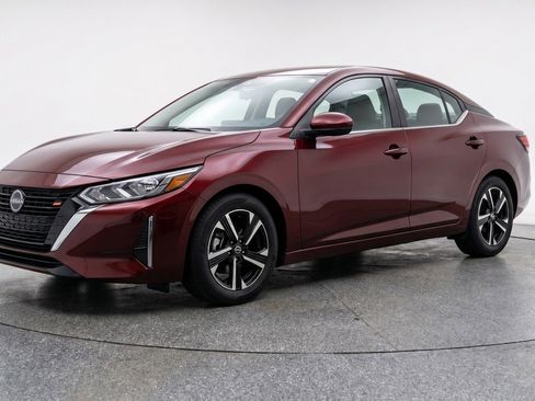 Used 2025 Nissan Sentra SV FWD image 2