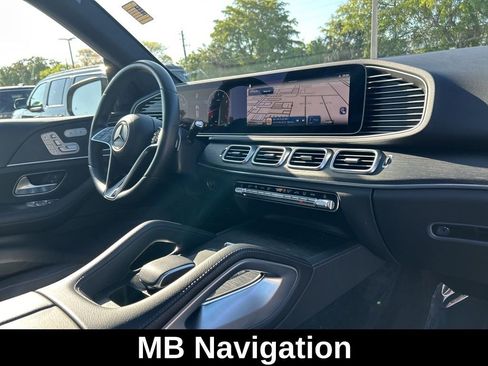 Used 2025 Mercedes-Benz GLE 350 4MATIC image 25