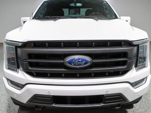 Used 2022 Ford F150 Lariat w/ Equipment Group 502A High AWD/4WD image 4