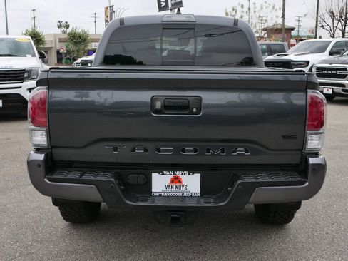 Used 2021 Toyota Tacoma TRD Off-Road image 6