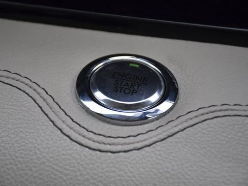 Used 2020 Lincoln Navigator L Reserve w/ Luxury Package AWD/4WD image 19