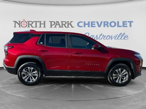 Certified 2026 Chevrolet Equinox LT FWD image 2