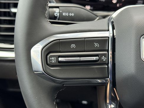 New 2026 GMC Canyon Elevation RWD image 9