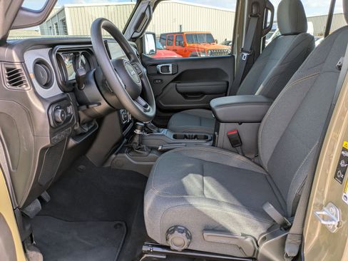 Certified 2025 Jeep Wrangler Sport image 9