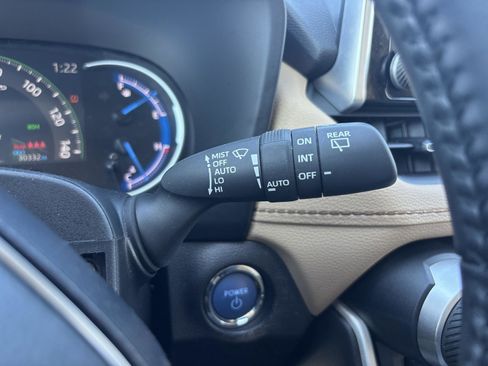 Used 2021 Toyota RAV4 Limited image 29